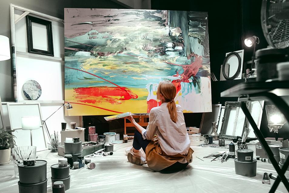 Italy Art Workshop: Processing efficiency increased by 30%, and paint material waste significantly reduced.